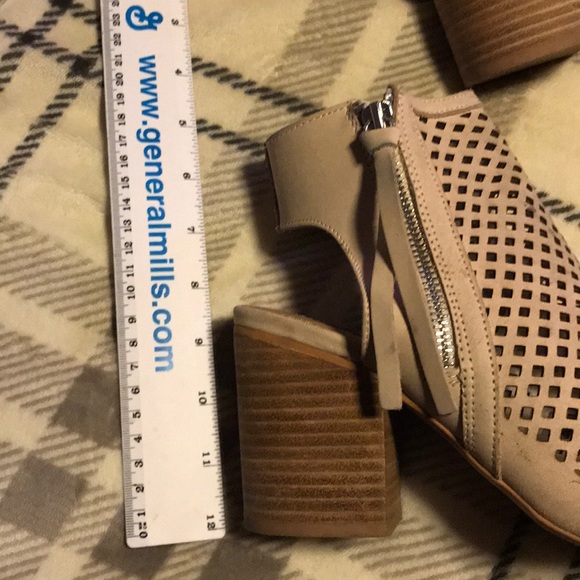 Steve Madden booties - Picture 8 of 8